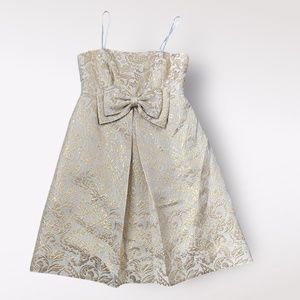 Size 4 Lilly Pulitzer Dress, Gold and Cream Pre-Owned - Good condition